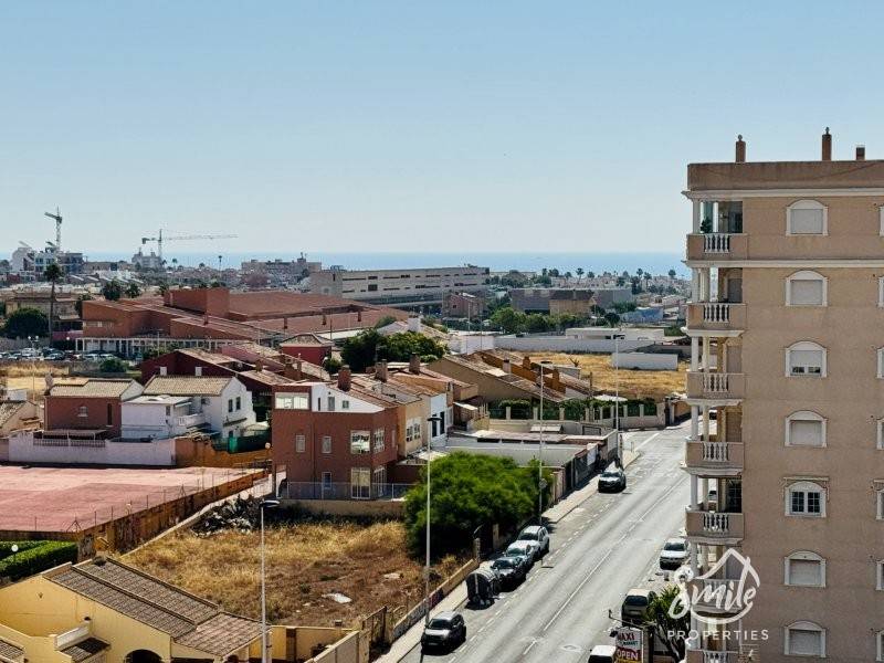 Apartment - Resale - Torrevieja - Aguas nuevas 1