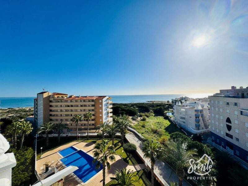 Penthouse - Resale - La Mata - Alanis