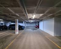 Resale - Garage - La Mata