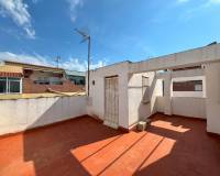 Resale - Maison de ville / Duplex/ Coin - La Mata