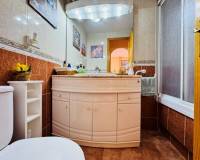 Segunda mano - Apartamento - Torrevieja - Aguas nuevas 1