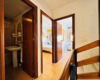 Segunda mano - Casa adosada / Duplex/ Esquina - La Mata