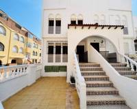 Segunda mano - Casa adosada / Duplex/ Esquina - La Mata