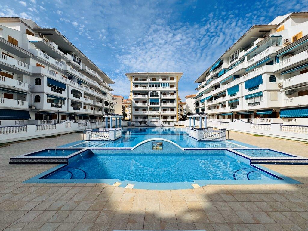 Apartment in La Mata Resale Costa Blanca South