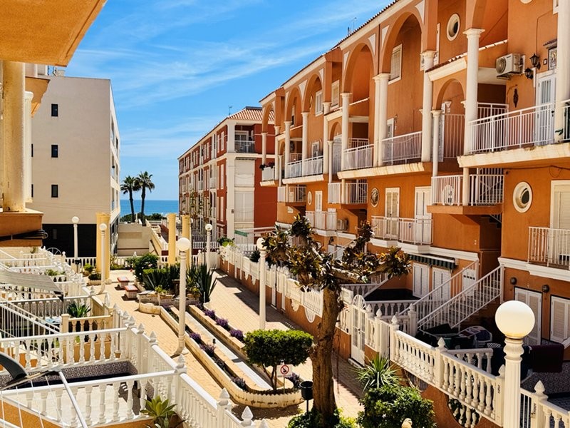 Rijwoning in La Mata