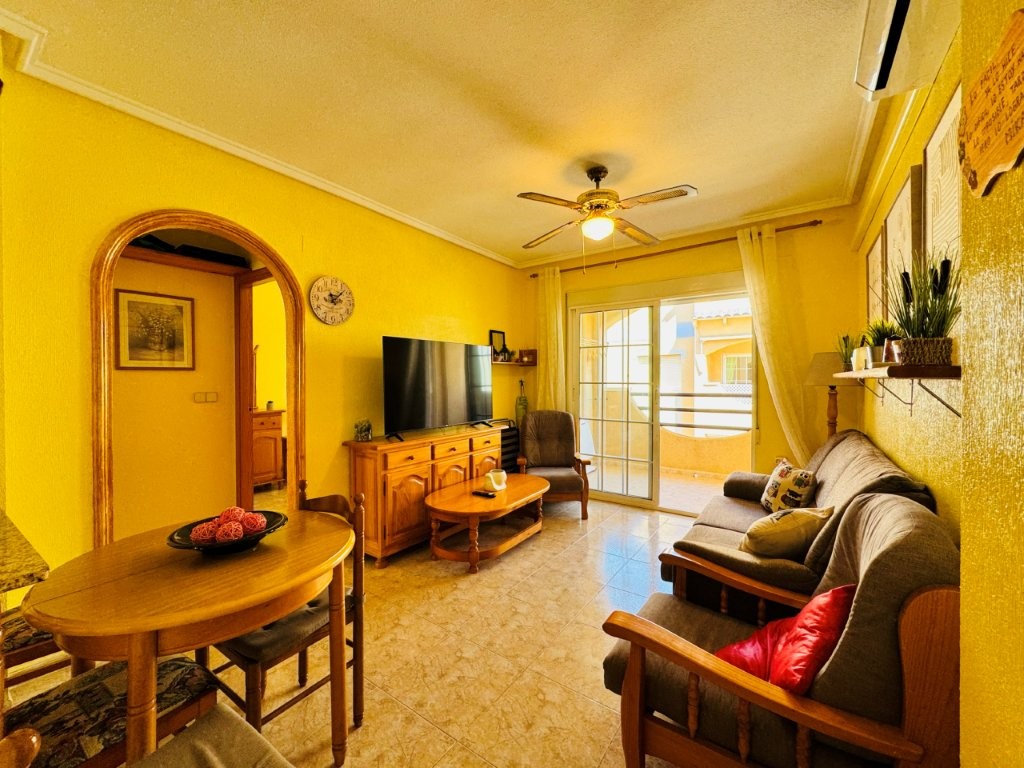 House in Torrelamata - Image 5